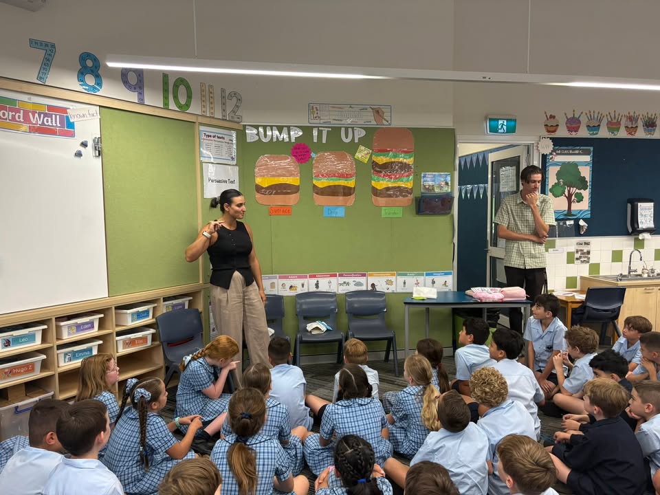 988068295934501_1688912232516767-1