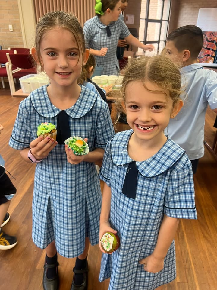 988068295934501_1727034188704571-1